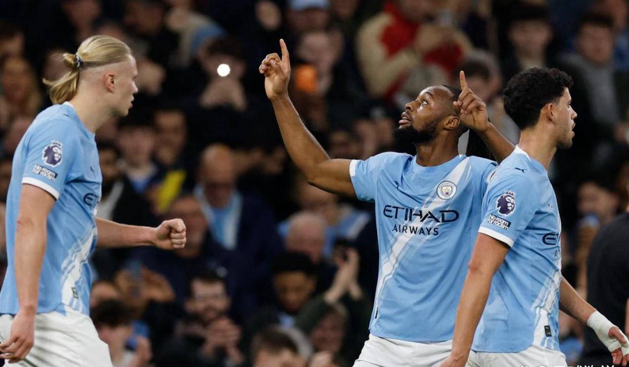 争冠格局巨变！曼城主场被诺丁汉森林逼平，瓜迪奥拉怒火中烧